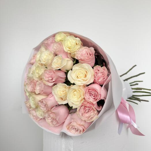 31 light pink white roses