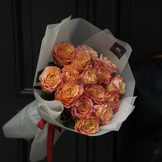 15 orange roses