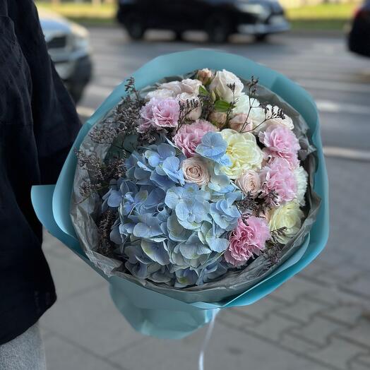 Bouquet of flowers Baby Blue