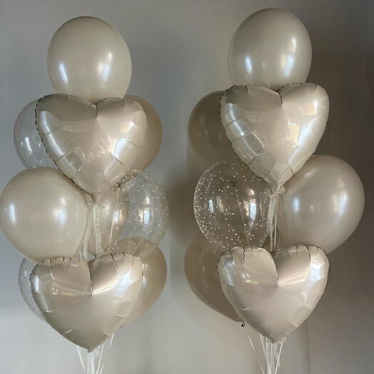 2 balloon bouquets