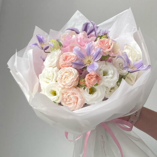 Pastel bouquet with hydrangea and clematis
