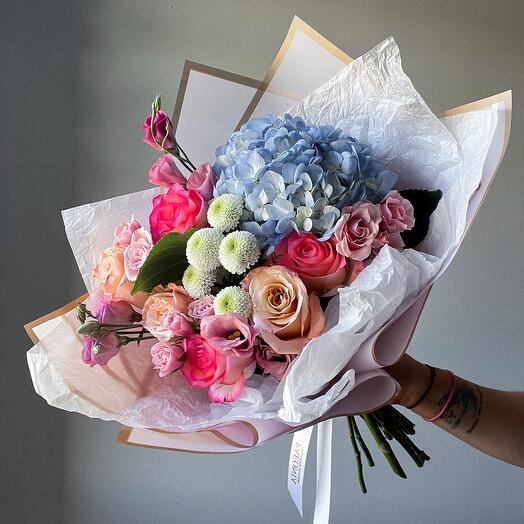 Rainbow Princess with Hydrangea and peony spray roses